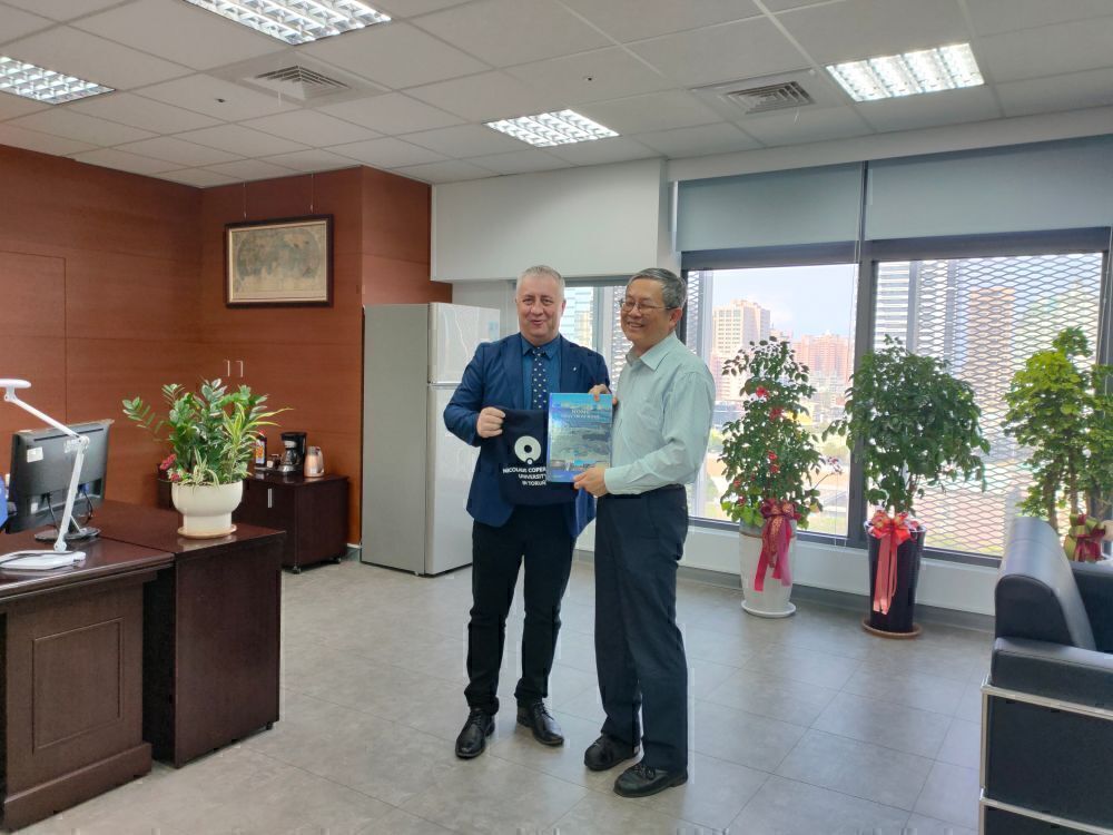 1120418波蘭哥白尼大學Ireneusz Sobota教授至本院拜會陳建宏院長